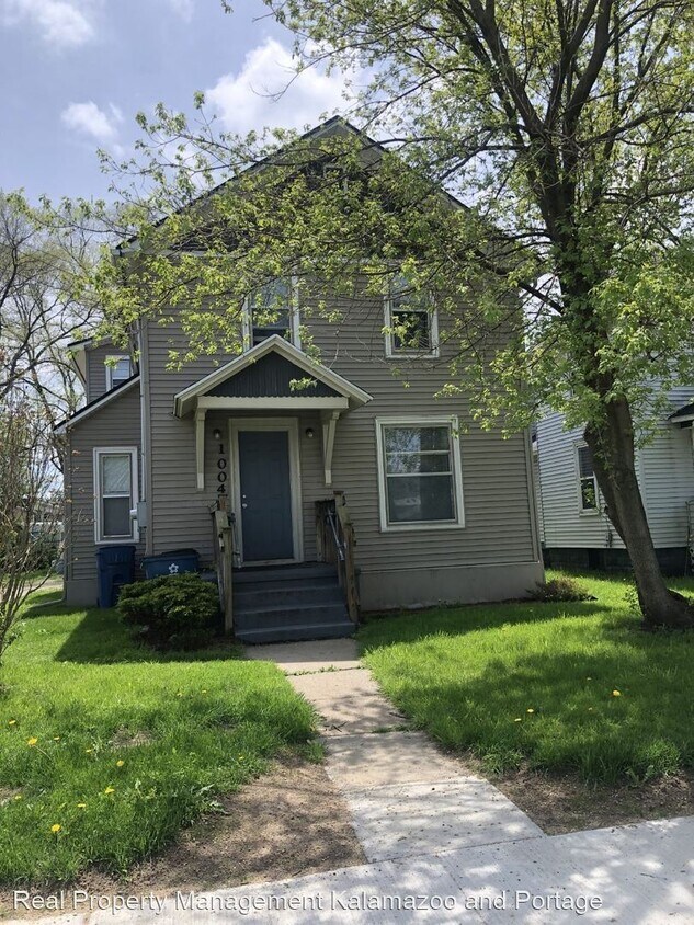 Primary Photo - 1004 E Crosstown Pkwy
