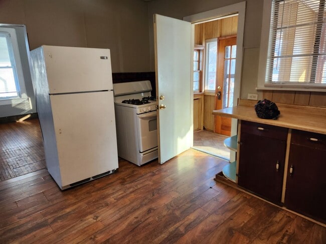 Foto del edificio - 4 bedroom house