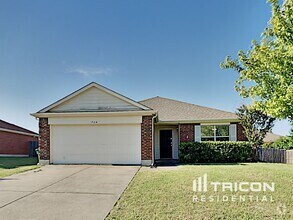 Building Photo - 704 River Run Dr