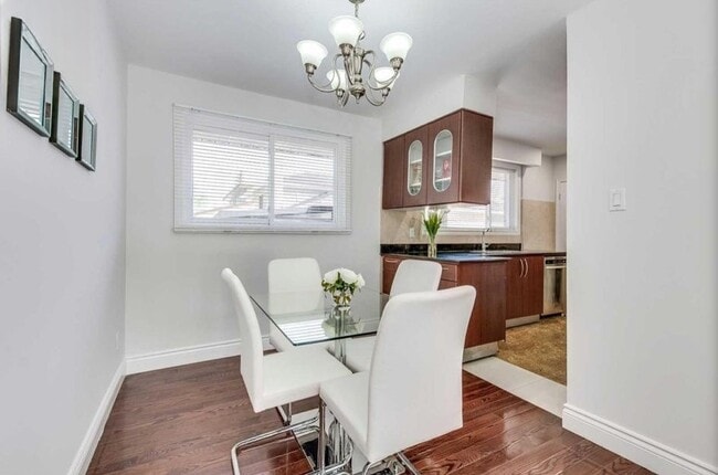 Building Photo - MISSISSAUGA– SPACIOUS 3 BEDROOM HOME – 1 BATHROOMS – 2 PARKINGS – $2,499 – ONLY