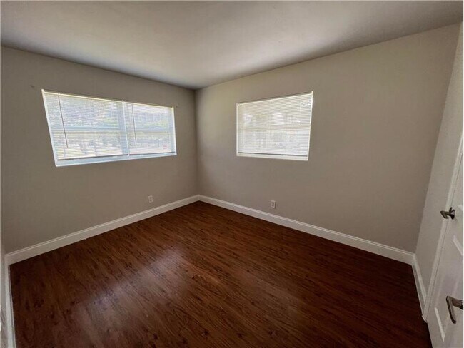 Foto del edificio - 825 3rd St