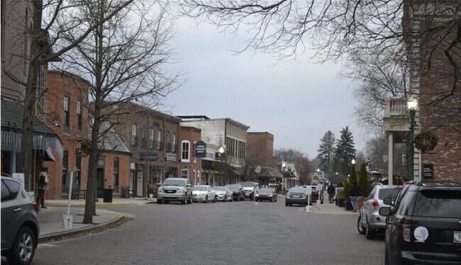Foto del edificio - 916 Yorkshire Ln