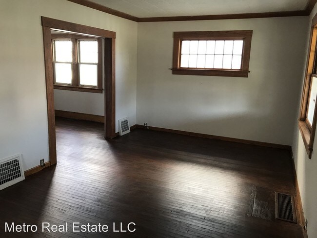 Building Photo - 3 br, 1.5 bath House - 603 W Rudisill Blvd