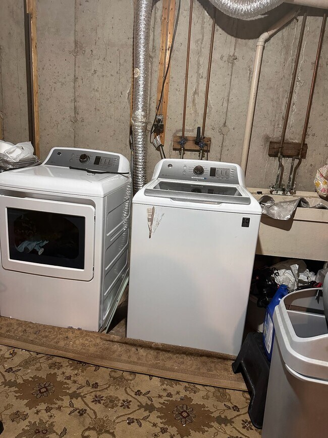 Foto del edificio - 9620 Hillock Ct