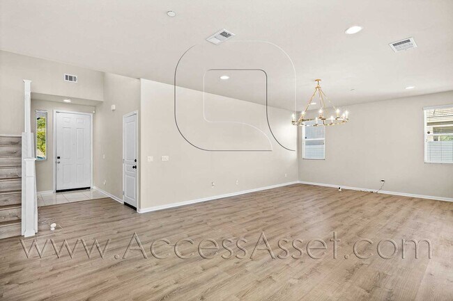 Foto del edificio - Charming 4 Bed/3 Bath Home In Summerly Com...