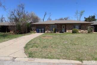 Building Photo - 1705 Westchester Dr