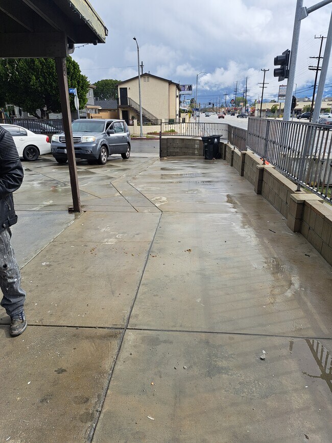 10472 Laurel Canyon Blvd, Pacoima, CA 91331 House Rental in Pacoima