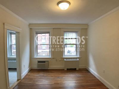 Primary Photo - bedroom in Cambridge MA 02138