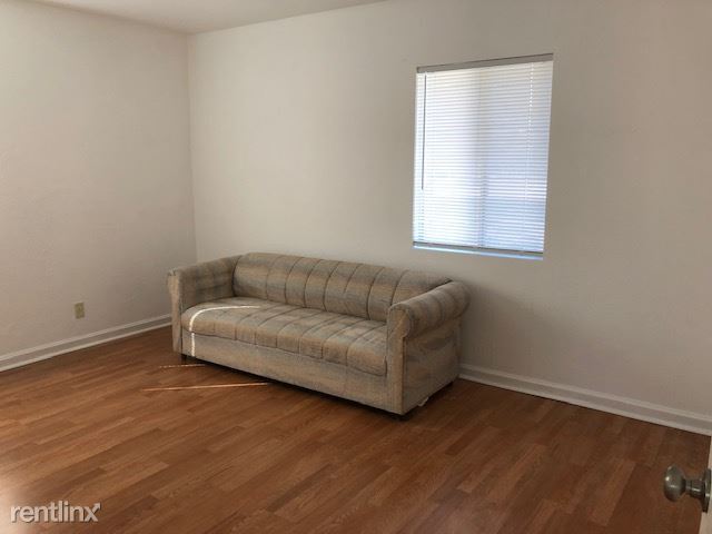 Building Photo - 4 br, 2 bath House - 1340 Meadow Lane