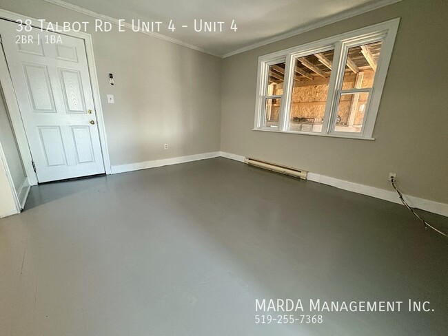 Photo du bâtiment - SPACIOUS 2-BEDROOM/1BATH IN DOWNTOWN WHEAT...