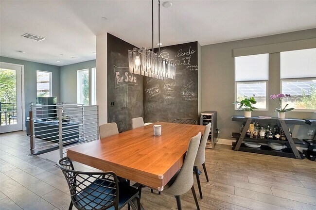 Foto del edificio - Beautiful ORIGEN Condo Complex