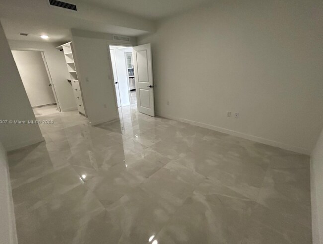 Building Photo - 14560 SW 261st Ter