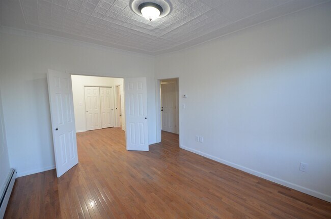Building Photo - 241 Randolph Ave