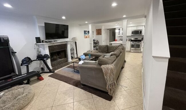 Photo - 2 bedroom in Chicago IL 60642 Apartment