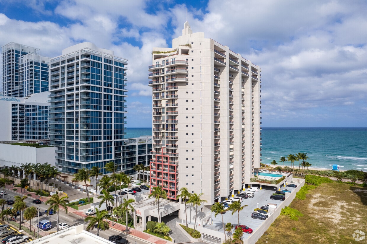 The Sterling Apartments in Miami Beach, FL