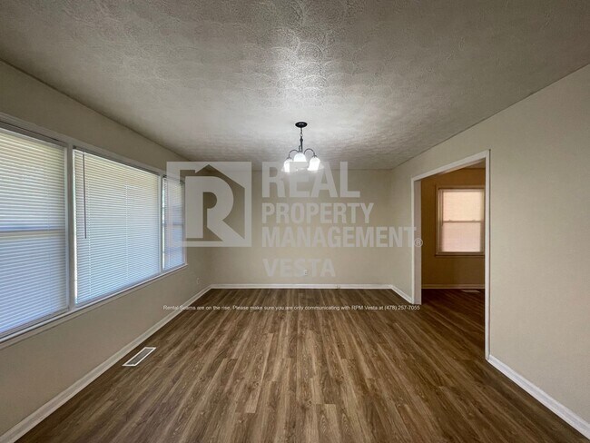 Foto del edificio - Nice Three Bedroom Home in Rural Bibb County