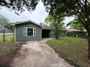 Building Photo - 222 E John Alber Rd