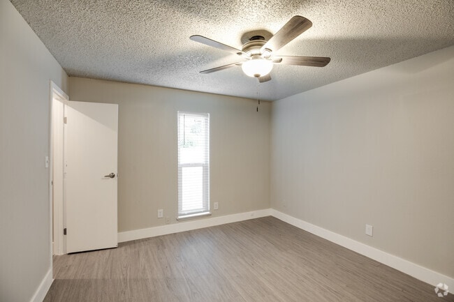 2BR, 2BA - 955 SF - The Gaucho on Glendale Apartments