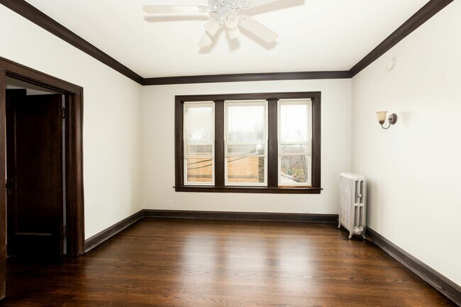 1367.53rd.204-2 Cambiar tamaño - 1363-67 E. 53rd St.