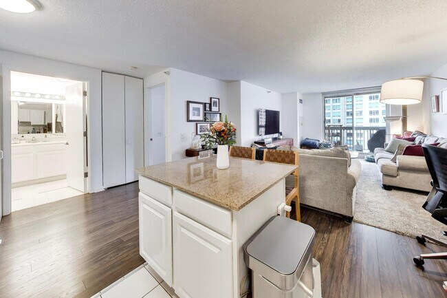 Foto del edificio - 545 N Dearborn St