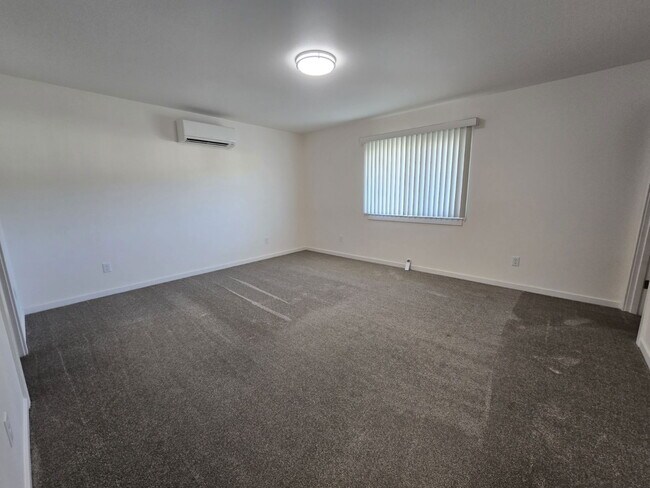 Building Photo - 3572 Carnes Rd