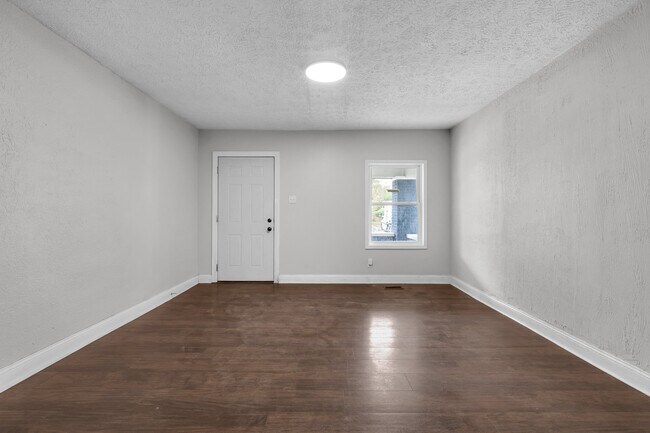 Foto del edificio - 409 N Oakland Ave
