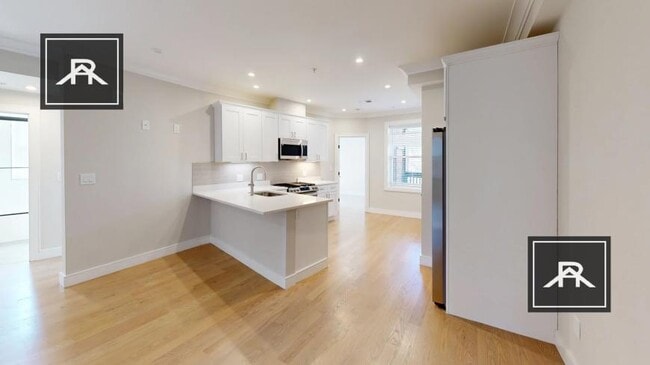 Photo - 4 bedroom in Allston MA 02134 Apartment