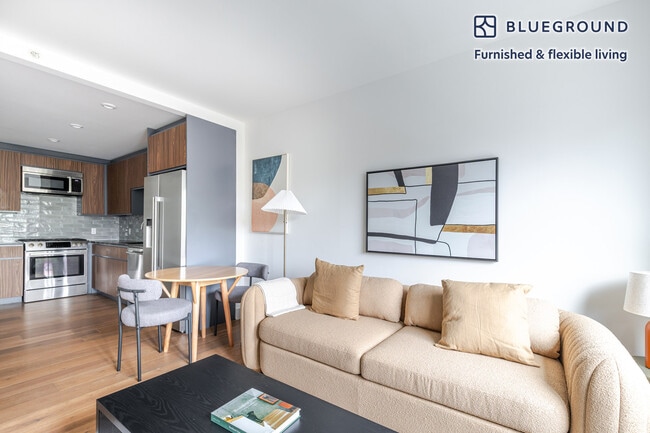 Building Photo - 325 Lafayette Ave