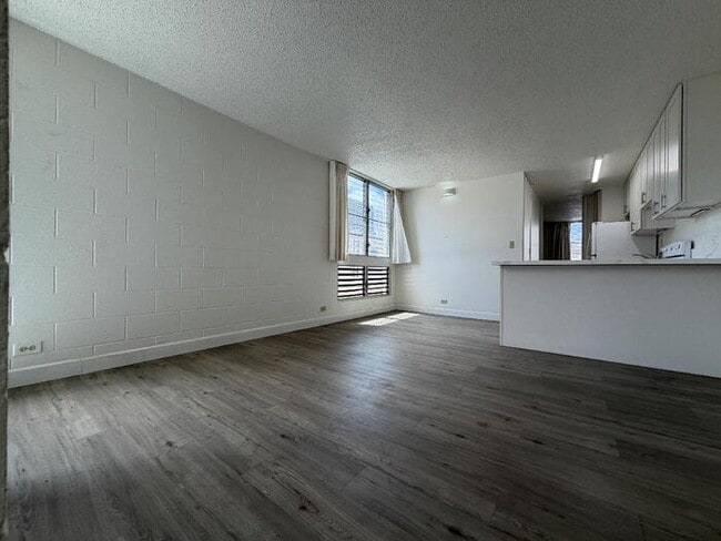 Foto del edificio - To register for the showing time, note the 4 digit code: 4198 and click "APPLY NOW."(mobile:orang...