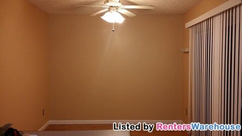 Building Photo - 822 Clover Leaf Ct
