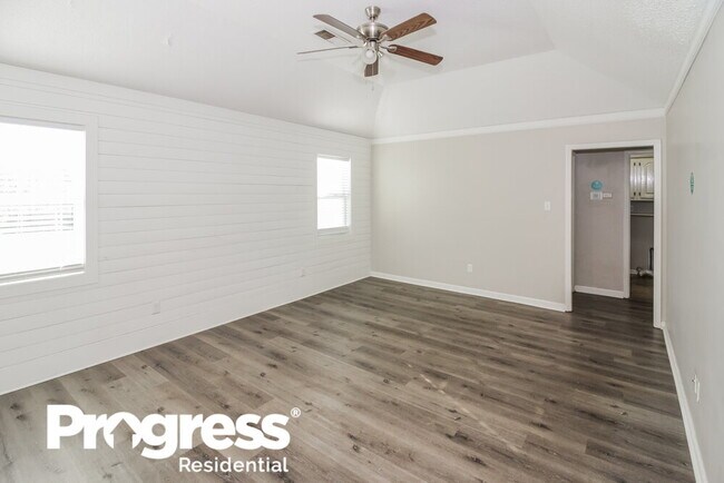 Building Photo - 7231 Lamesa Ln