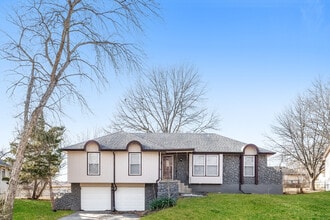 Building Photo - 11934 Sycamore Ave
