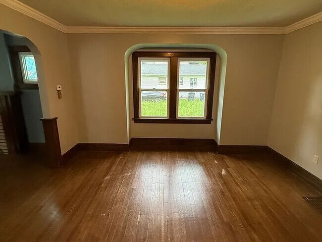 Foto del edificio - 420 Grace Ave