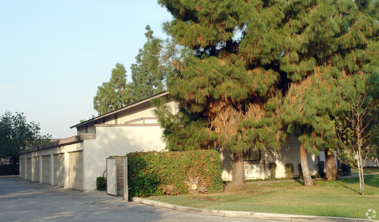 Foto del edificio - 4820-4830 Jackson St