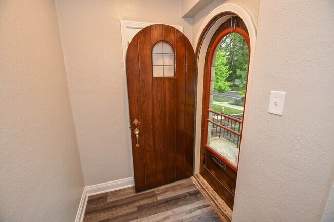 Foto del edificio - 3151 S Quincy Ave