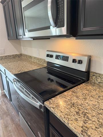 Foto del edificio - 304 Sabine River Rd