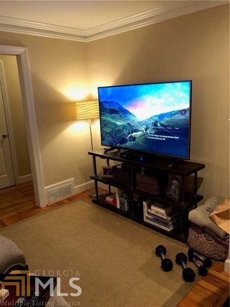 Foto del edificio - 557 Overbrook Dr NW