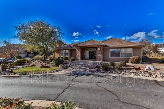 Building Photo - 1000 Bluff View Drive