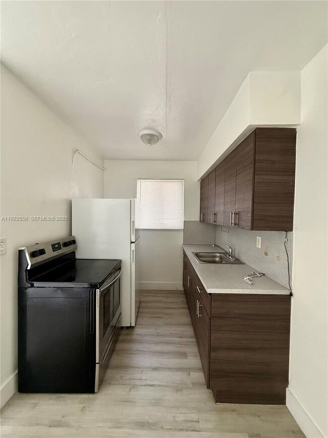 Building Photo - 5700 SW 4th St