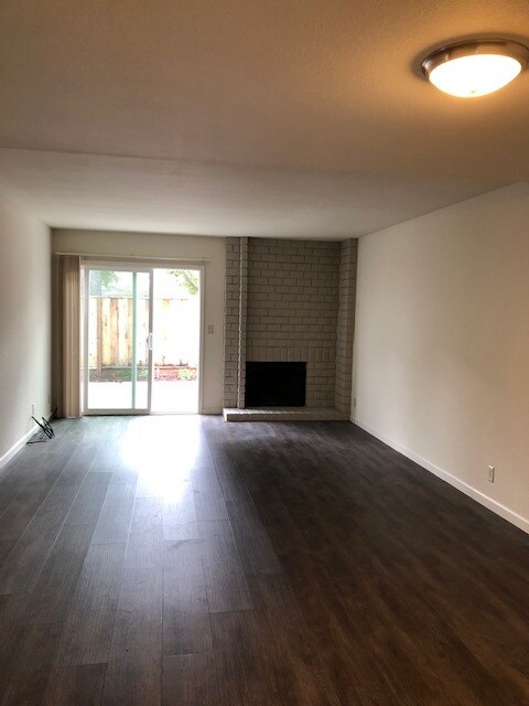 Foto del edificio - 11625 Wildflower Ct