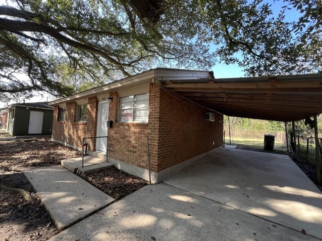 Photo - 5863 Denova St House