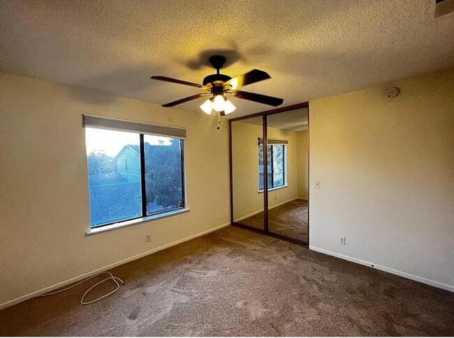 Foto del edificio - 4875 N Backer Ave