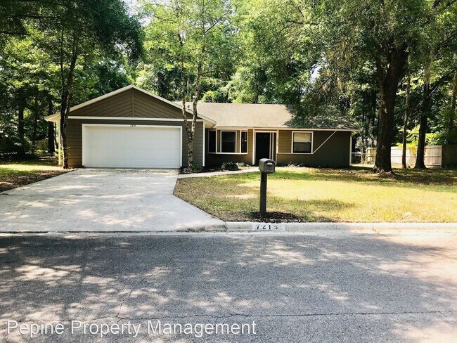 Building Photo - 3 br, 2 bath House - 7215 SW 18th Place