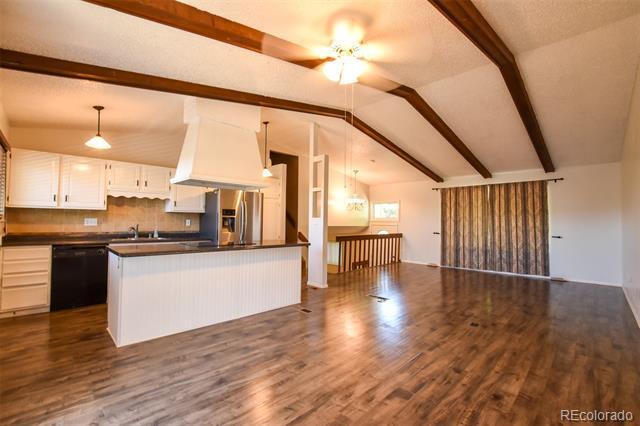 Foto del edificio - 4925 Hackamore Dr N