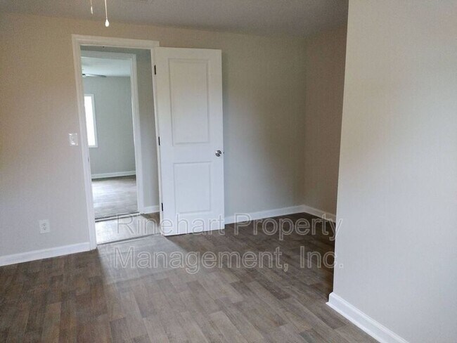 Foto del edificio - 4410 Mobley Store Rd