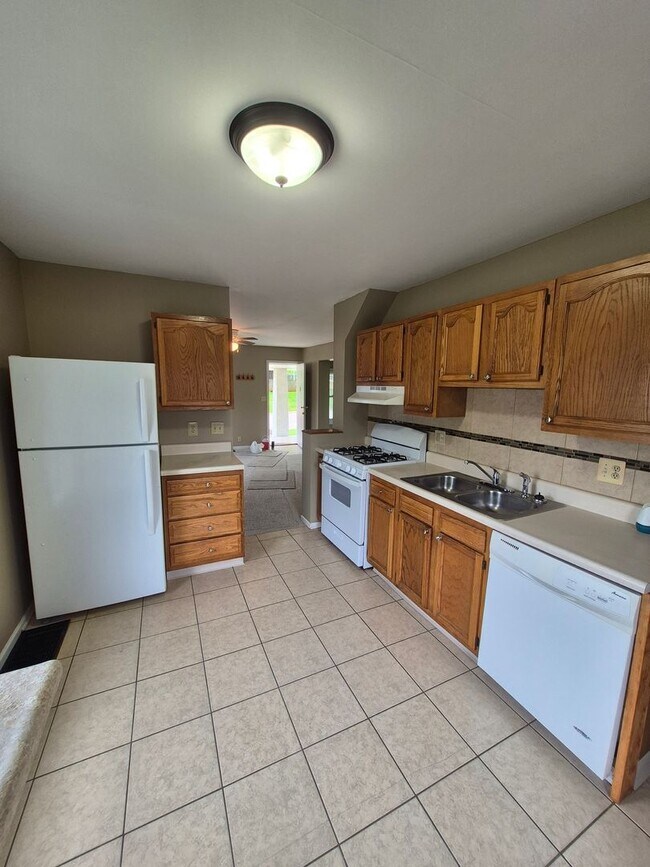 Foto del edificio - Charming 2 bed-1 bath in Bloomington