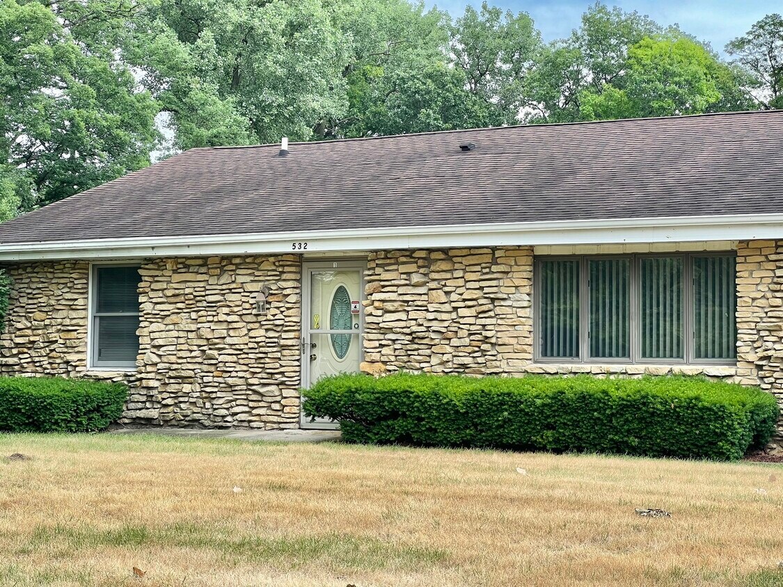 Primary Photo - 532 West St