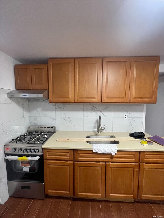 Foto del edificio - 59-55-59-70 70th St