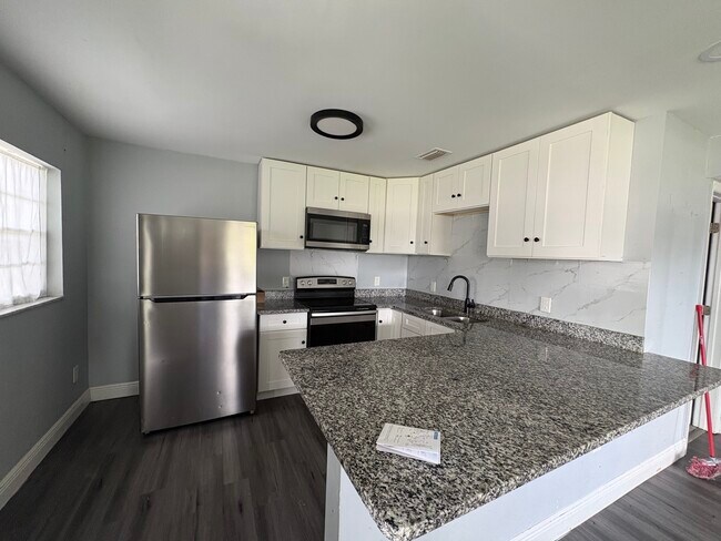 Photo - 14628 N 43rd St Apartment