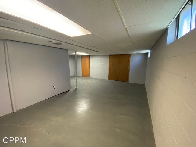 Building Photo - 2 br, 1 bath House - 4220 Camden
